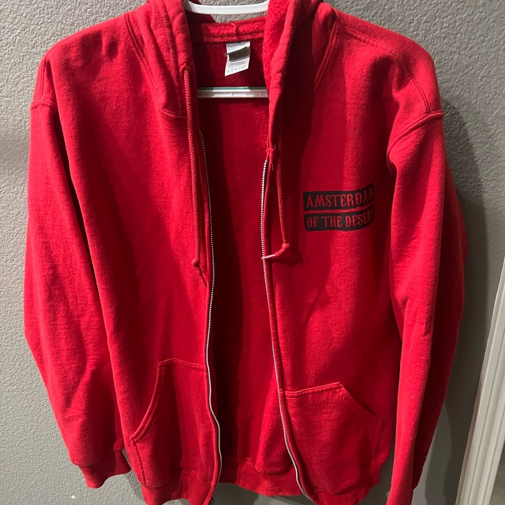 California Red zip up jacket size small